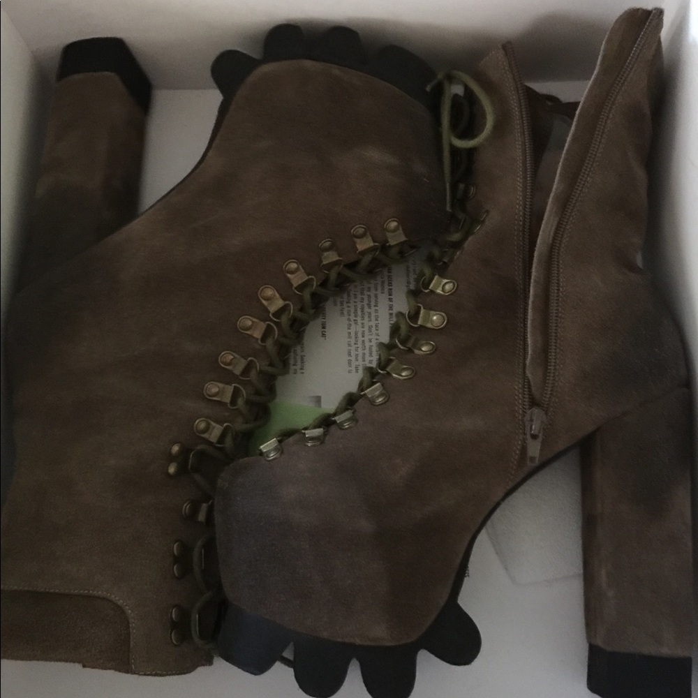 Jeffrey Campbell Kick it platform boots